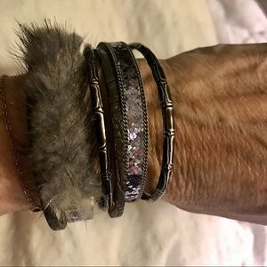Bracelet with magnetic clasp